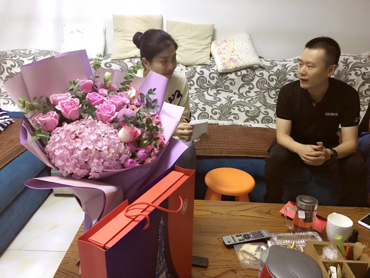 “把愛送回家”——心之園社區(qū)開展中秋節(jié)慰問活動(dòng)